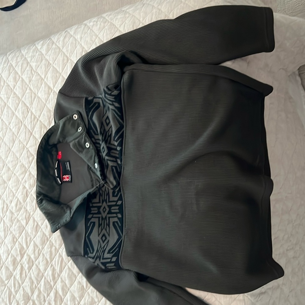 Men’s Spyder ski sweater